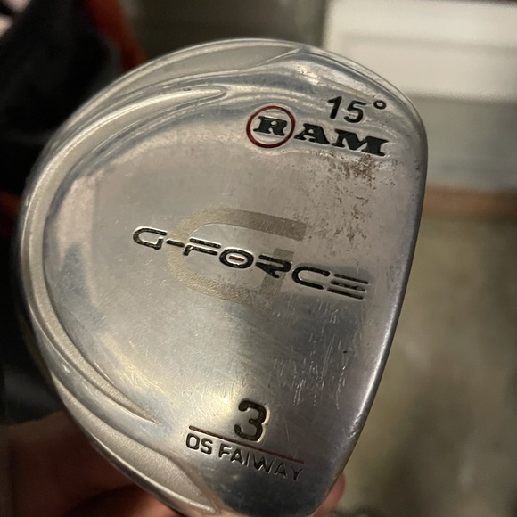 Golf clubs Ram G force 8 pc set RH
Used - Picture 5 of 14